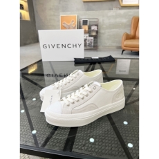 Givenchy Sneakers